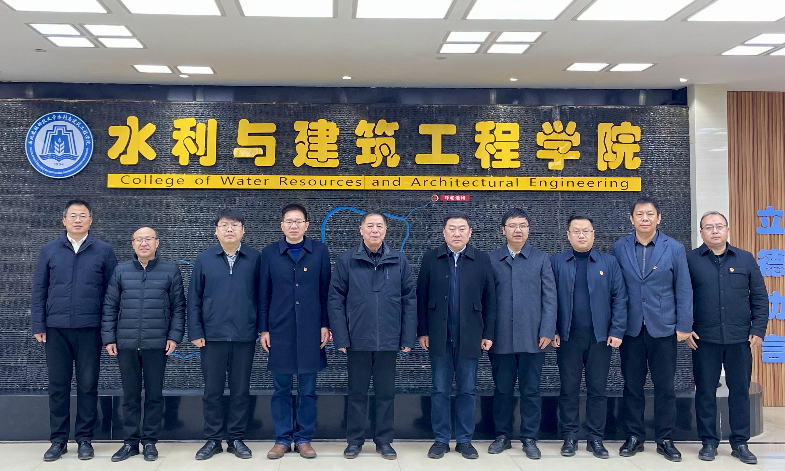 松鼠症仓库
2025年工作务虚会.JPG