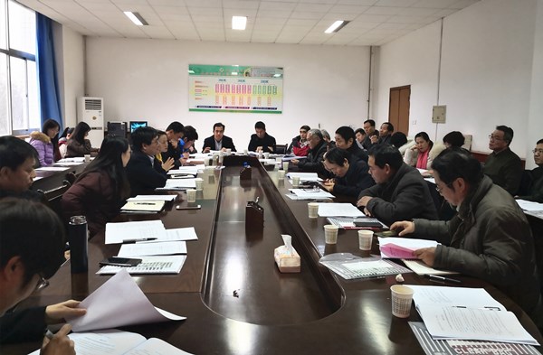 6e137980d43d40d0a16eb41680a46eaa.jpg 讨论.jpg