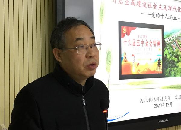 3eb519122b9a414e83265a1e82a28829.jpg 3.jpg