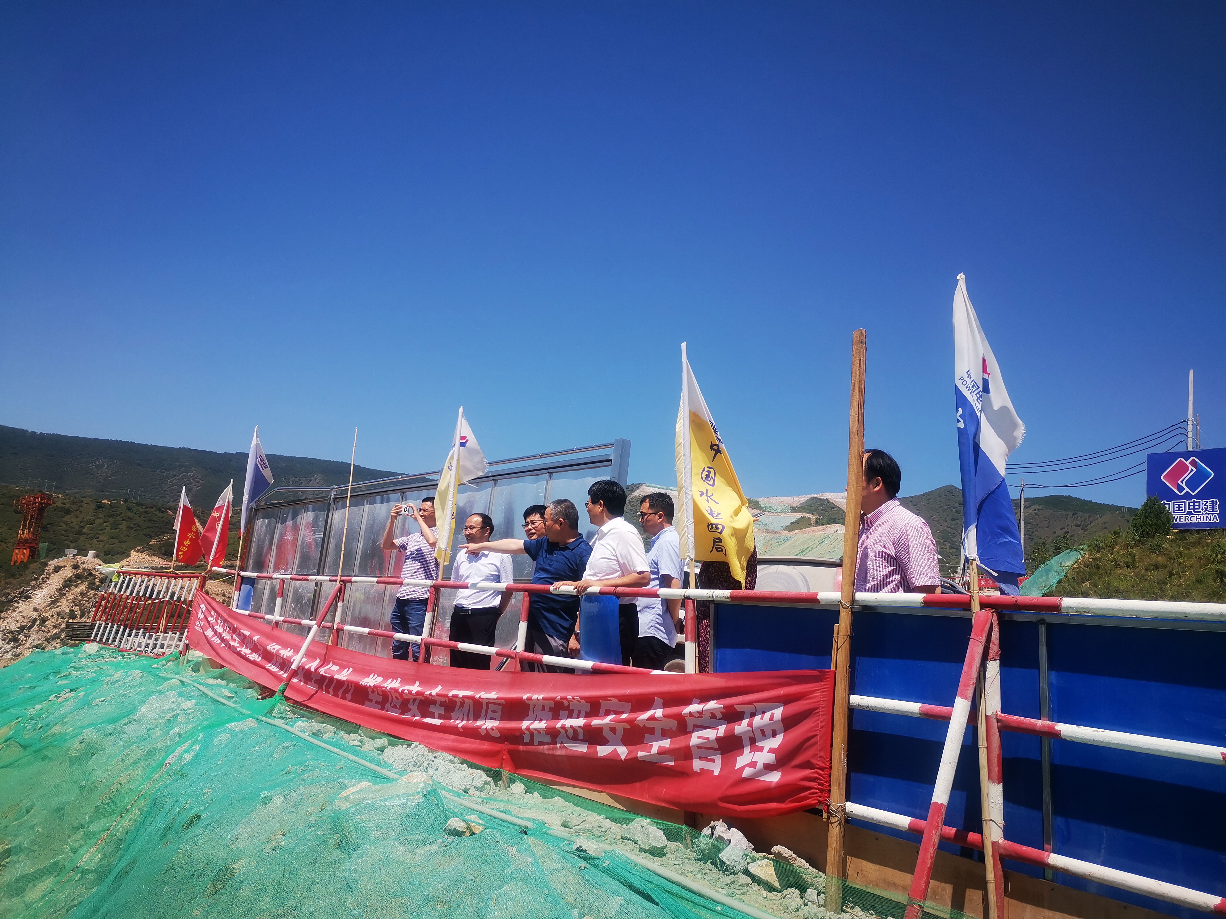 85f3d0cb01714c83a760f156010c0b7f.jpg 85f3d0cb01714c83a760f156010c0b7f.jpg