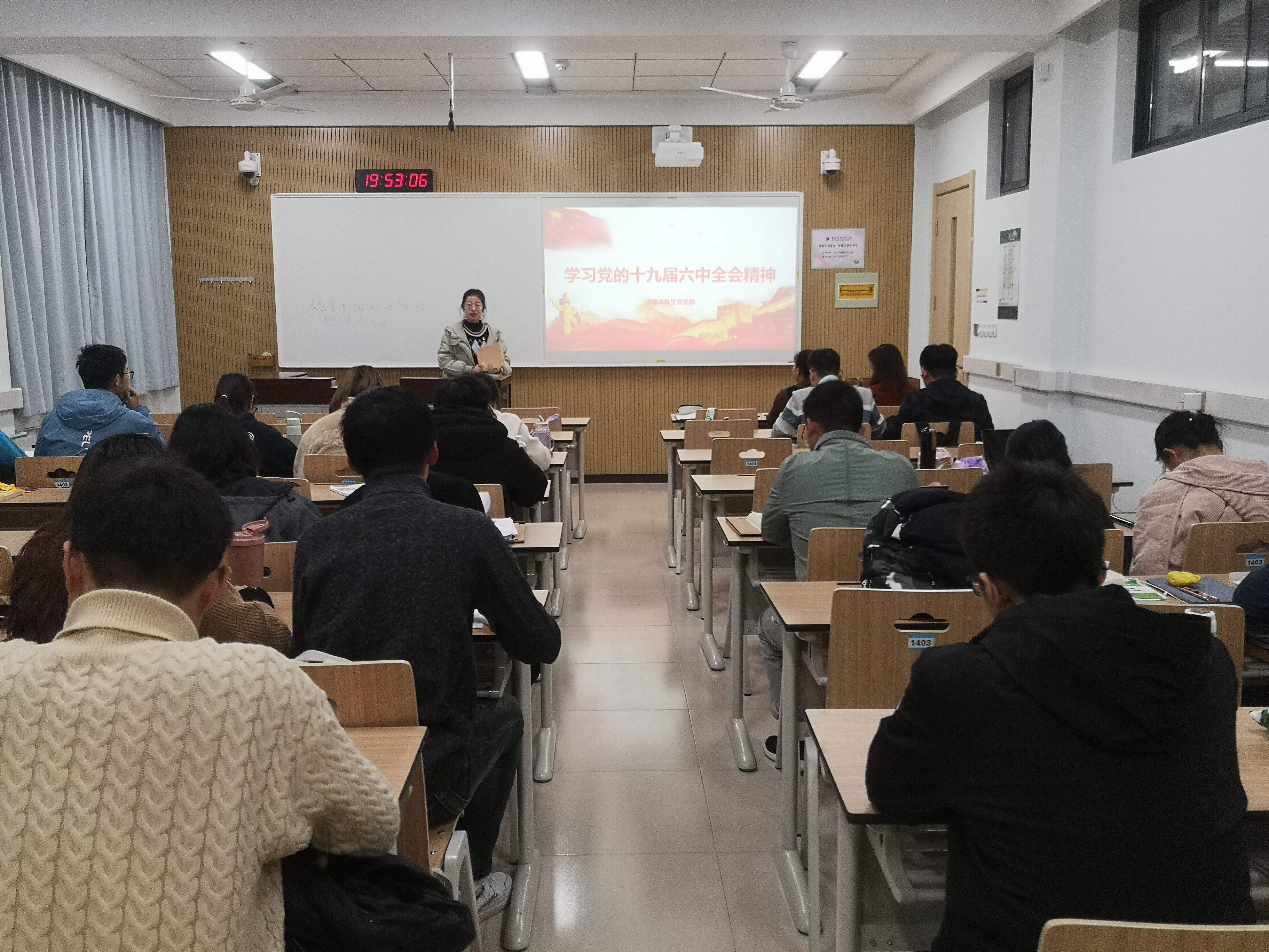 0a4624bc25f14e0a9f60d2488bc7ad8c.jpg 0a4624bc25f14e0a9f60d2488bc7ad8c.jpg