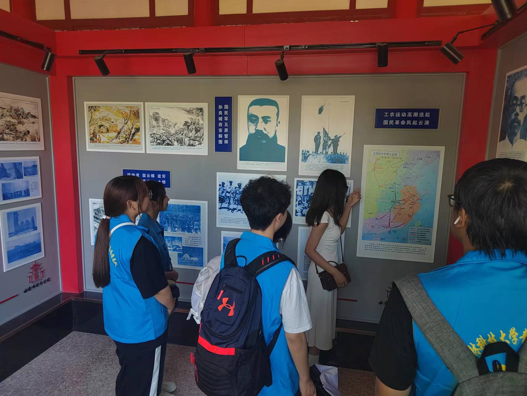 2b5229b3459343f898236b5d9b3b404d.jpg 2b5229b3459343f898236b5d9b3b404d.jpg